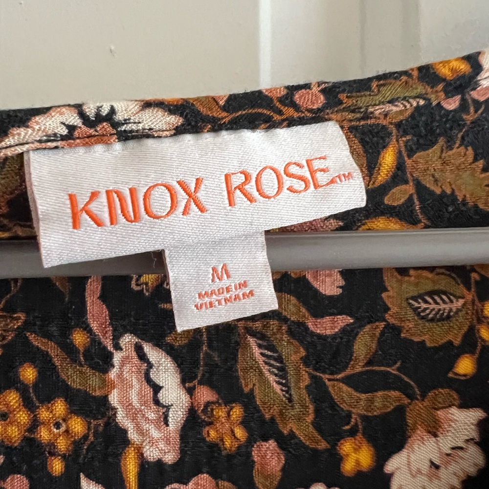 Knox Rose floral top - Picture 2 of 6